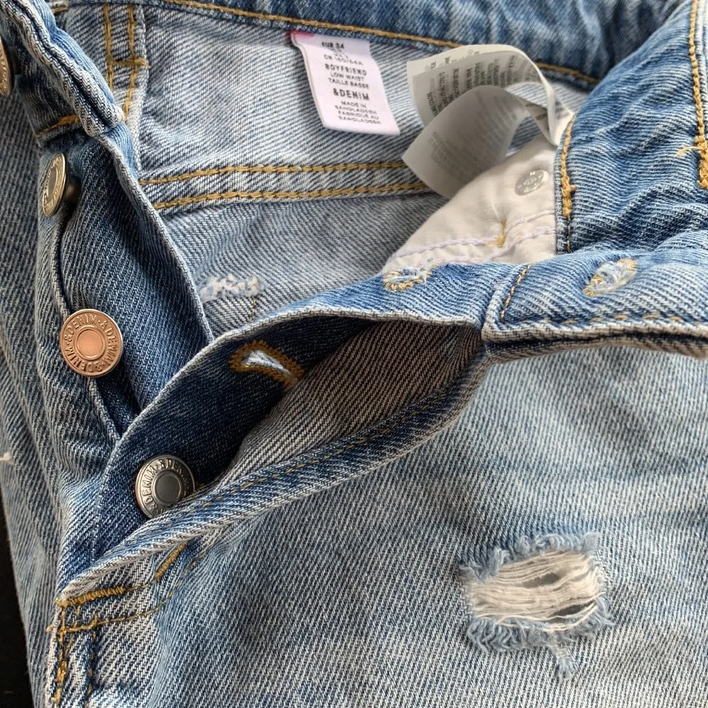H&M Boyfriend jeans (US 2) - Picture 6 of 6
